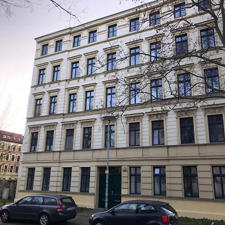 Wohlfuehl-wohnung Im Herzen Der Stadt * Magdeburg