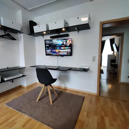 Homestay Wohlfuehl-wohnung Im Herzen Der Stadt