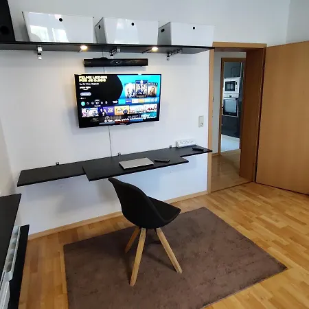 Homestay Wohlfuehl-wohnung Im Herzen Der Stadt